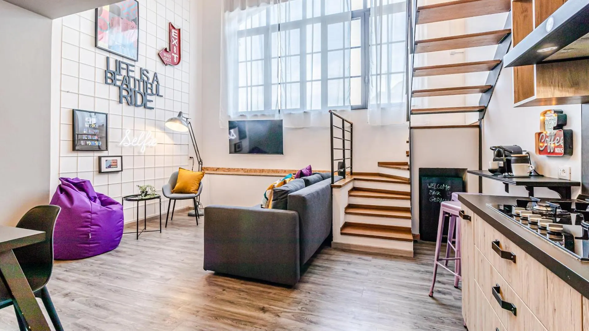 Private Parking Loft Di Design In Pieno Centro Apartment Livorno